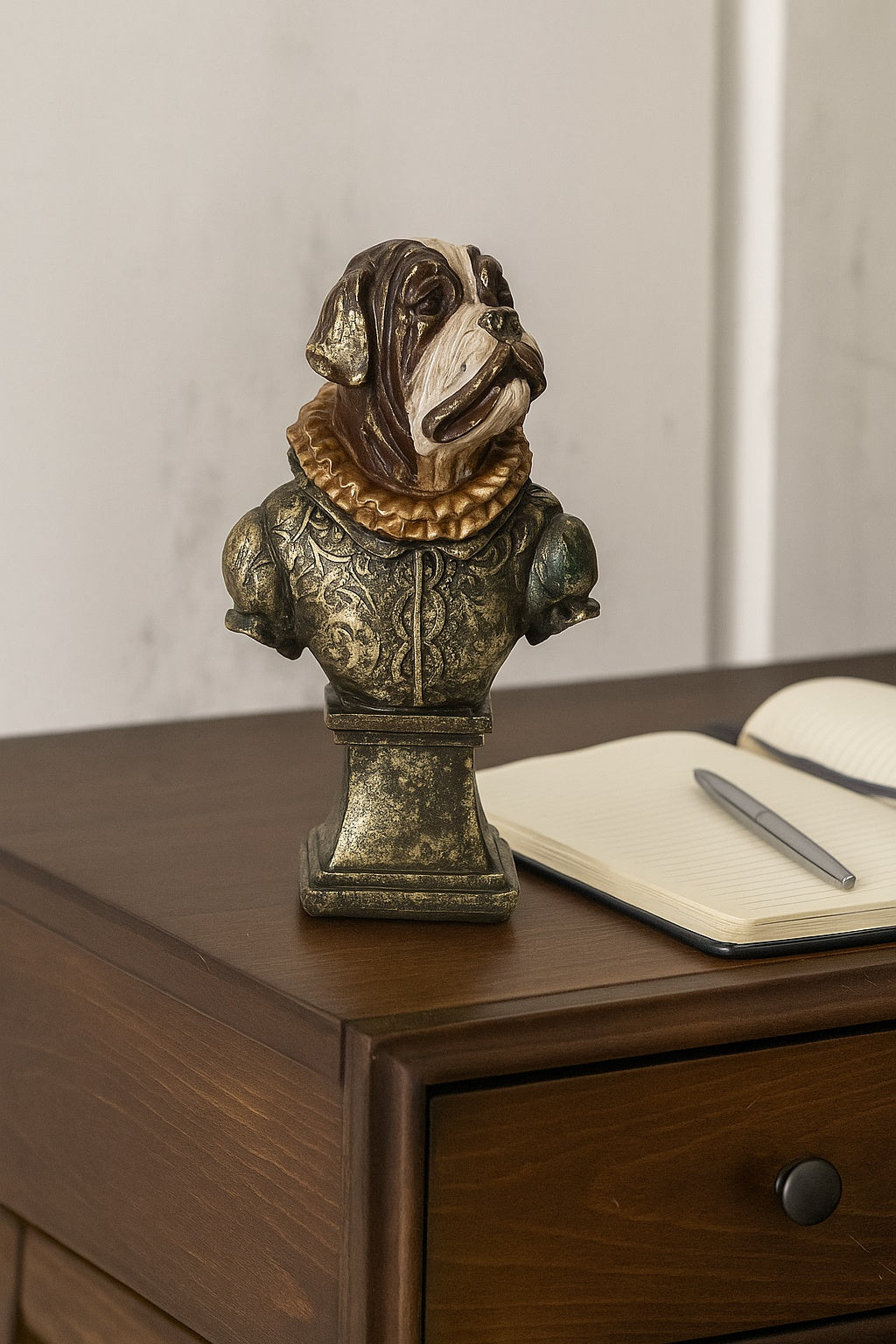 Resin Bulldog Bust – Decorative Sculpture for Home, Studio, or Shop