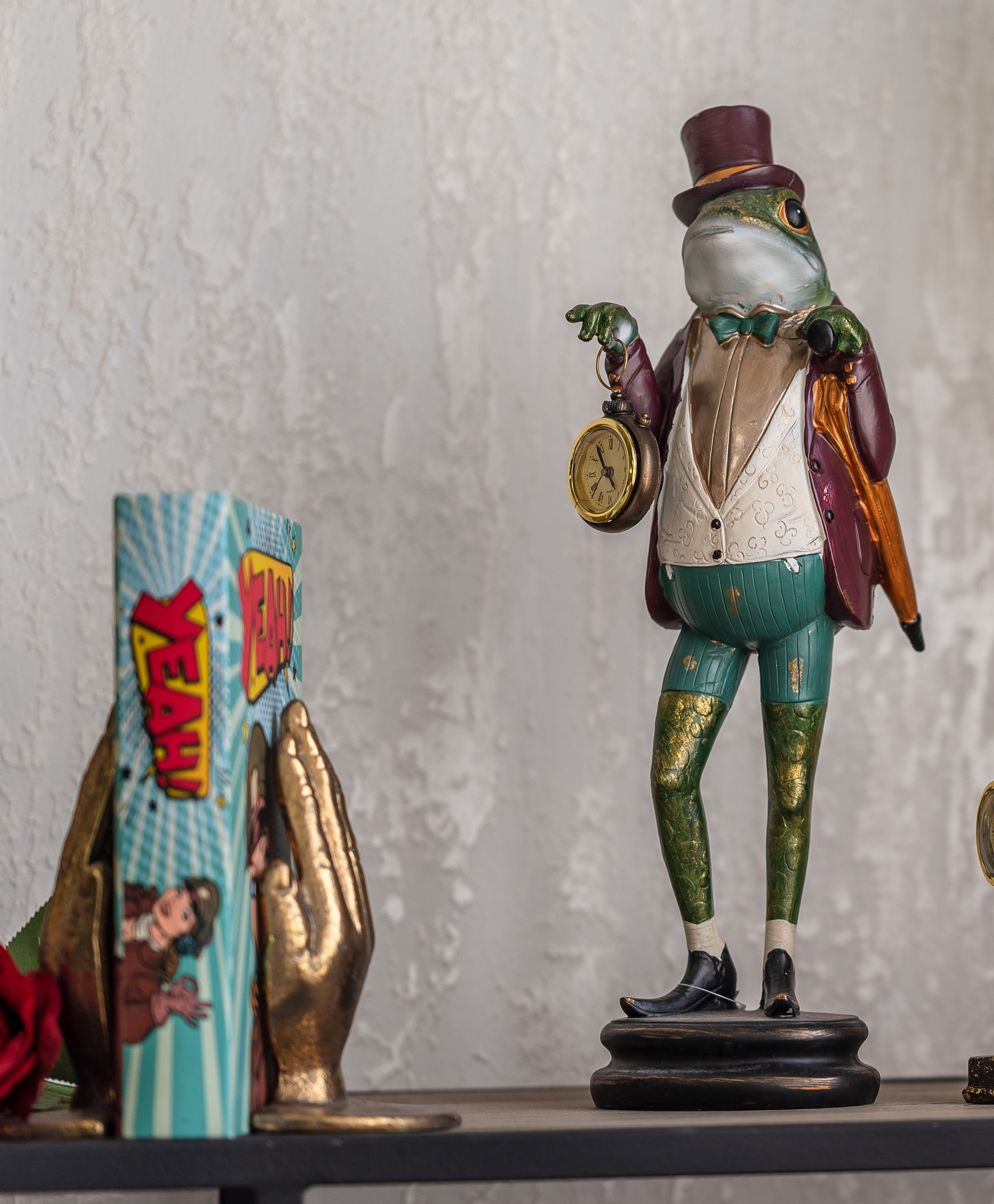 Rana con Orologio Vintage in Resina h46 cm