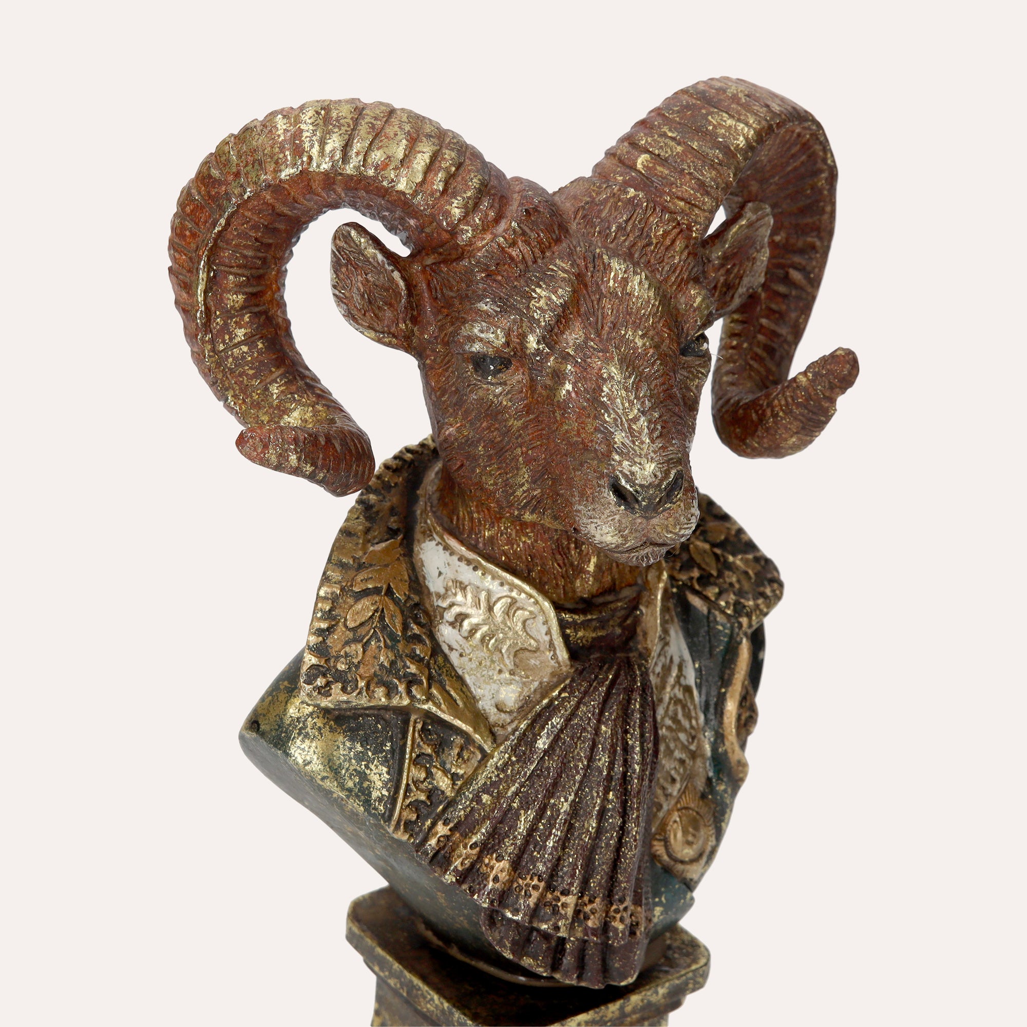 Resin Bust of a Ram – Realistic Decorative Sculpture for Home Decor