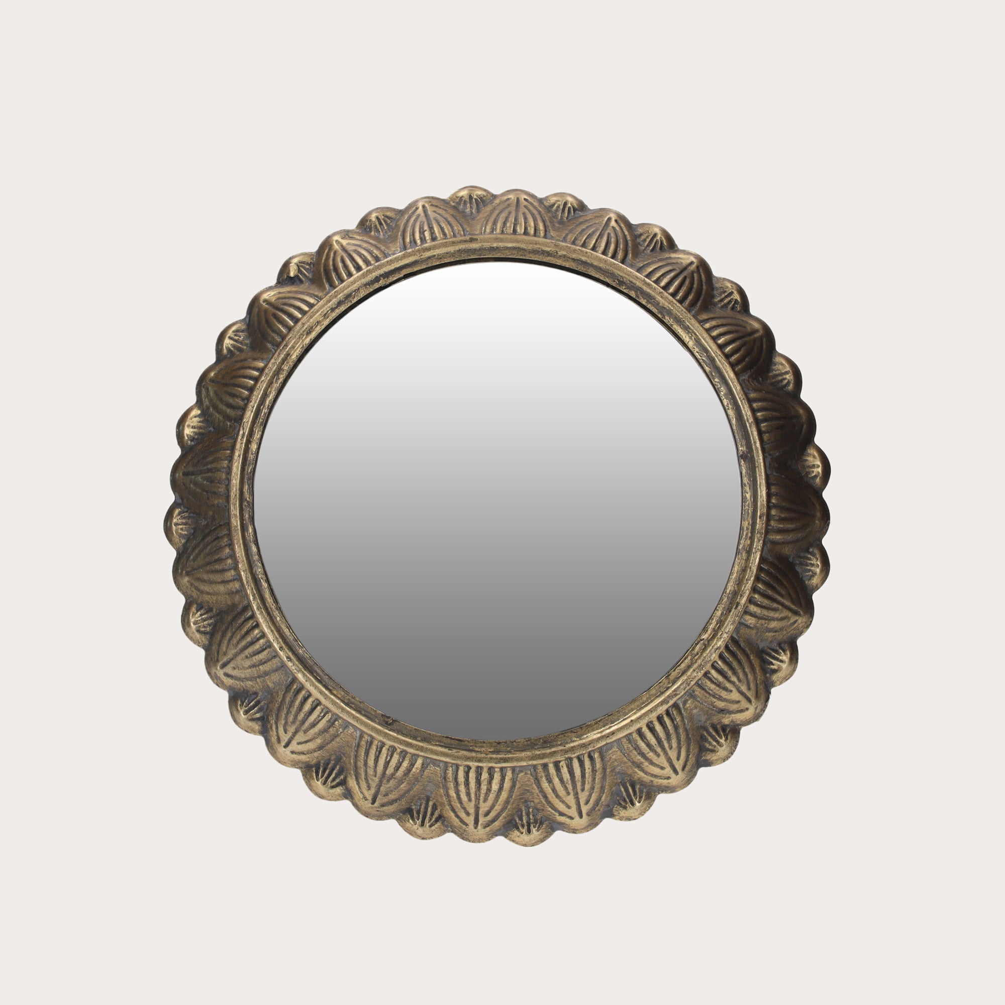 Vintage Style Round Gold Freestanding Mirror – Elegant Home Decor