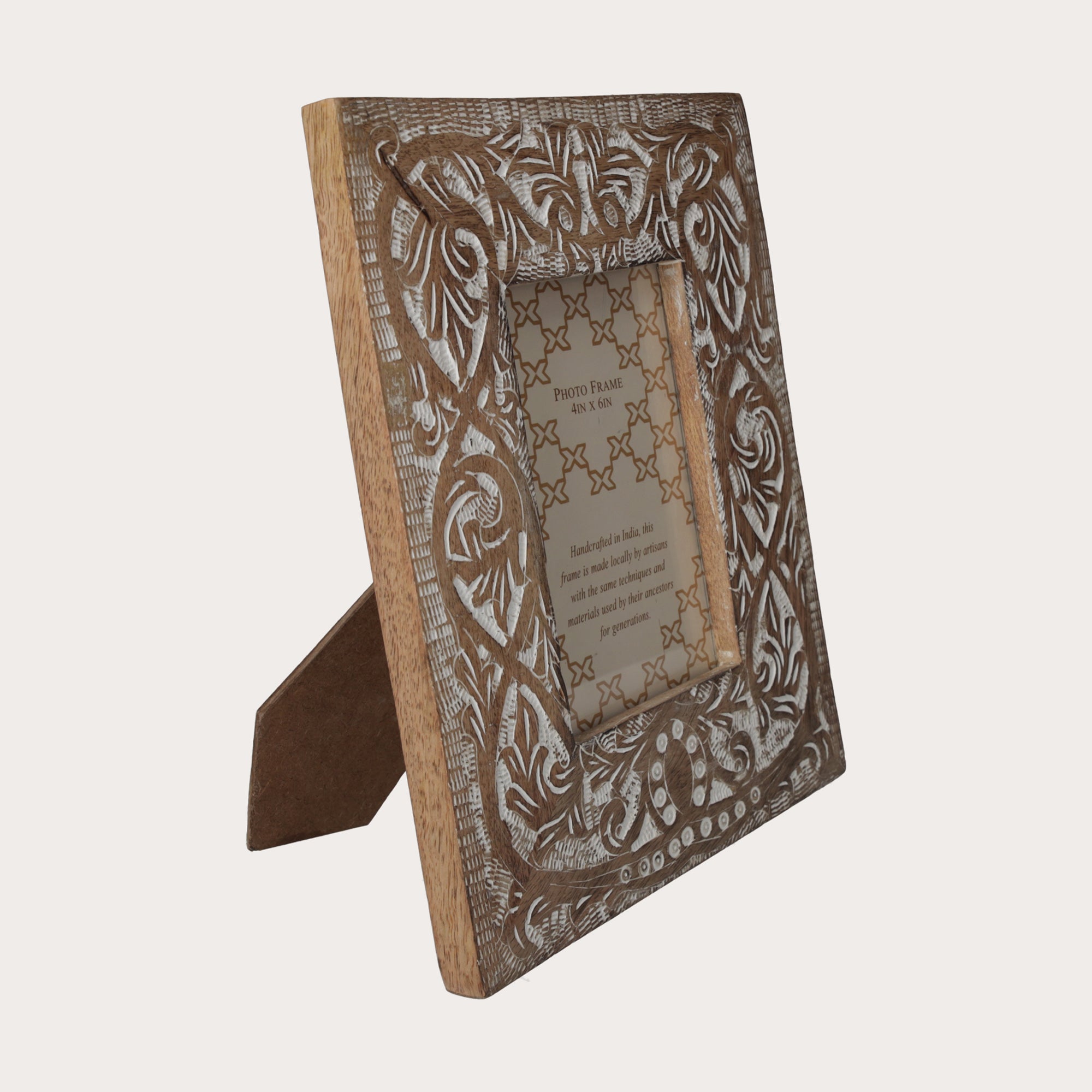 Cornice Portafoto Intagliata con Decorazioni Bianche Eleganti