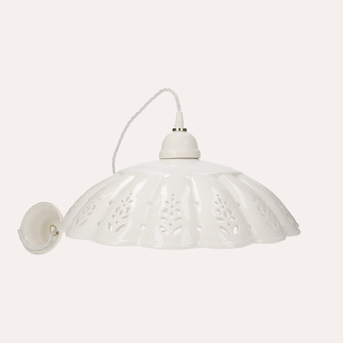 Lampadario Rustico in Ceramica Bianca Traforata 42 cm - Made in Italy