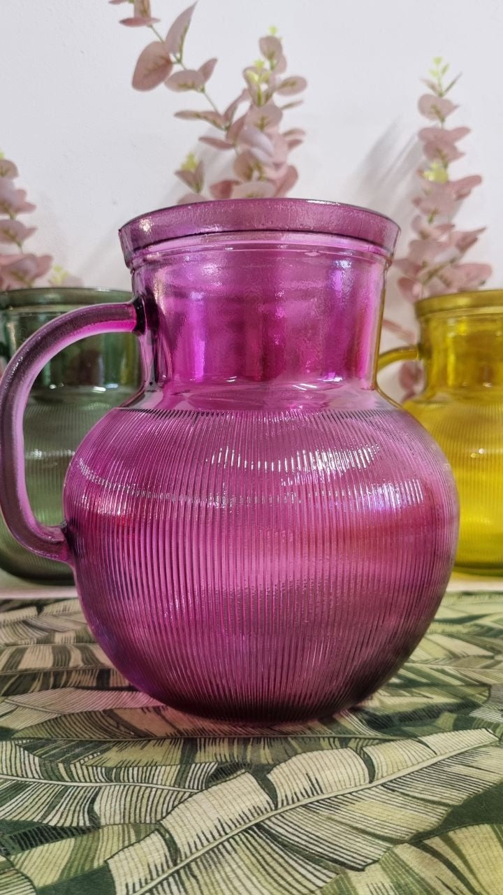 Brocca da Tavola in Vetro riciclato, colore Fucsia, altezza cm 20