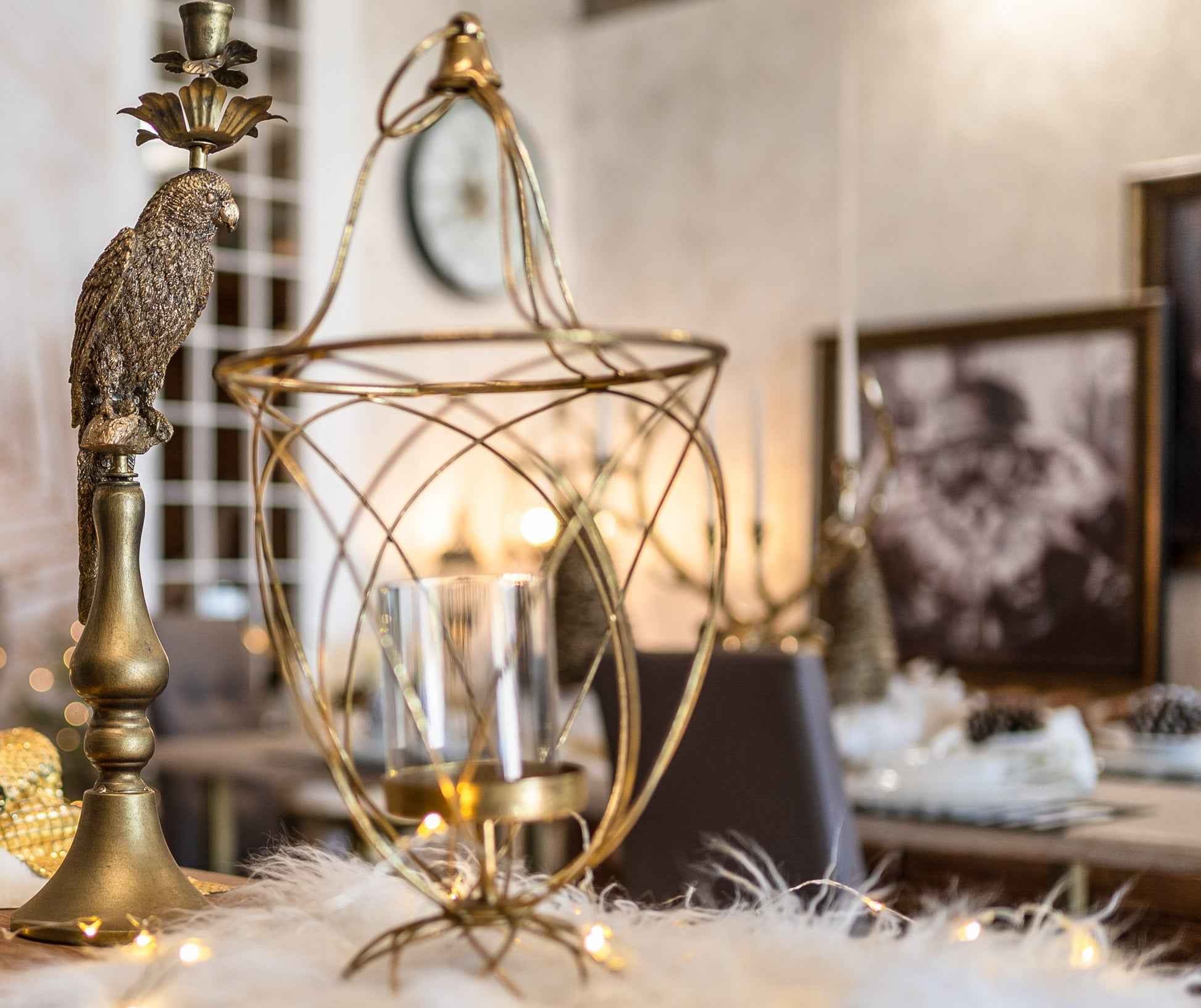Candelabro Decorativo a Forma di Pappagallo in Metallo Oro H50 cm – Design Elegante e Originale