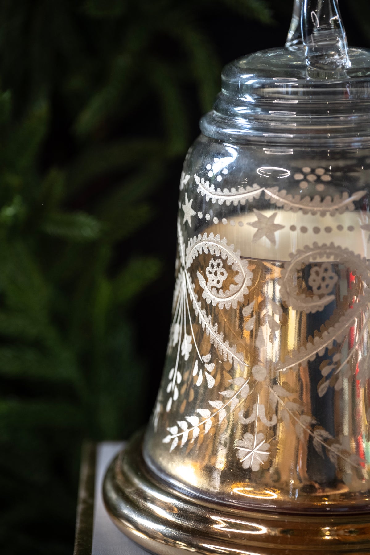 Candela Campana Gold in Vetro H20x14 con Scatola – Decorazione Natalizia