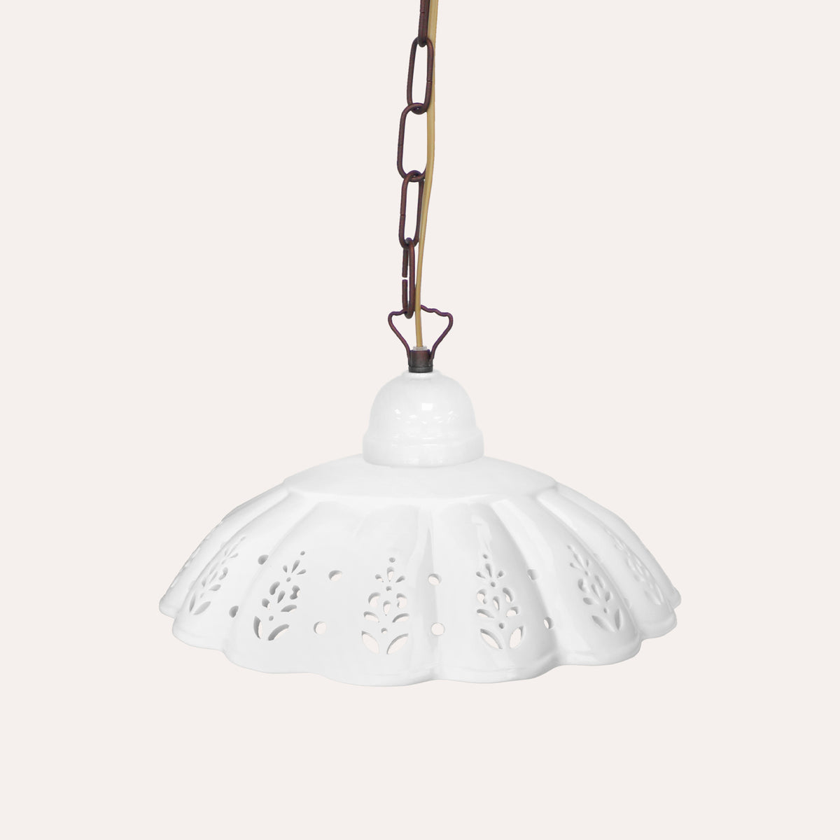 Lampadario a Sospensione in Ceramica Bianca Traforata Artigianale