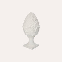 Decorazione a Forma di Pigna in Ceramica Bianca Elegante