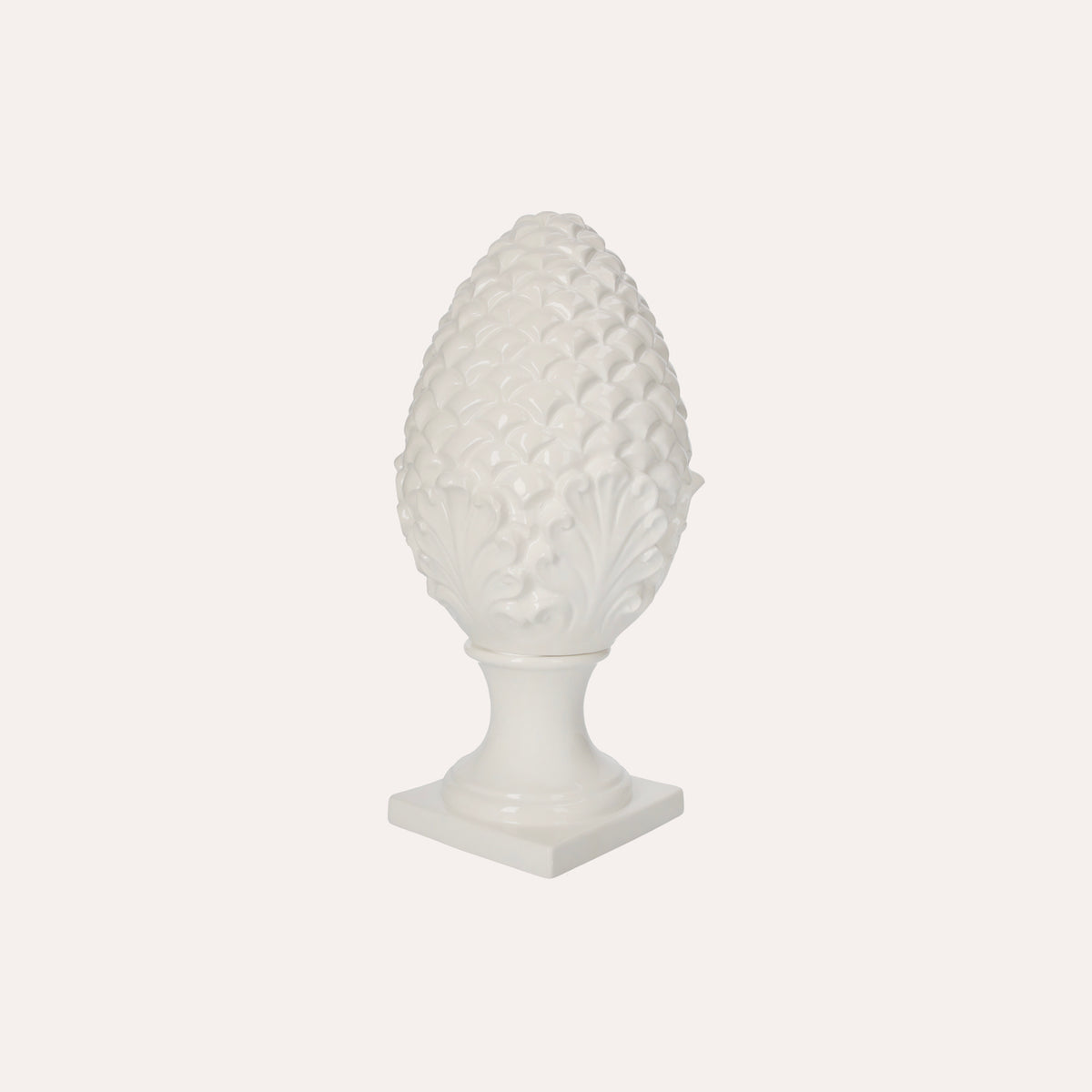 Decorazione a Forma di Pigna in Ceramica Bianca Elegante