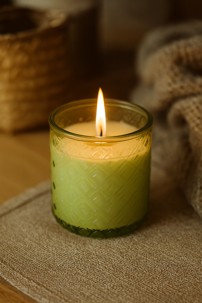 Candela In Vetro Riciclato Verde, Cera Di Soia Naturale, Fragranza Zenzero Lime