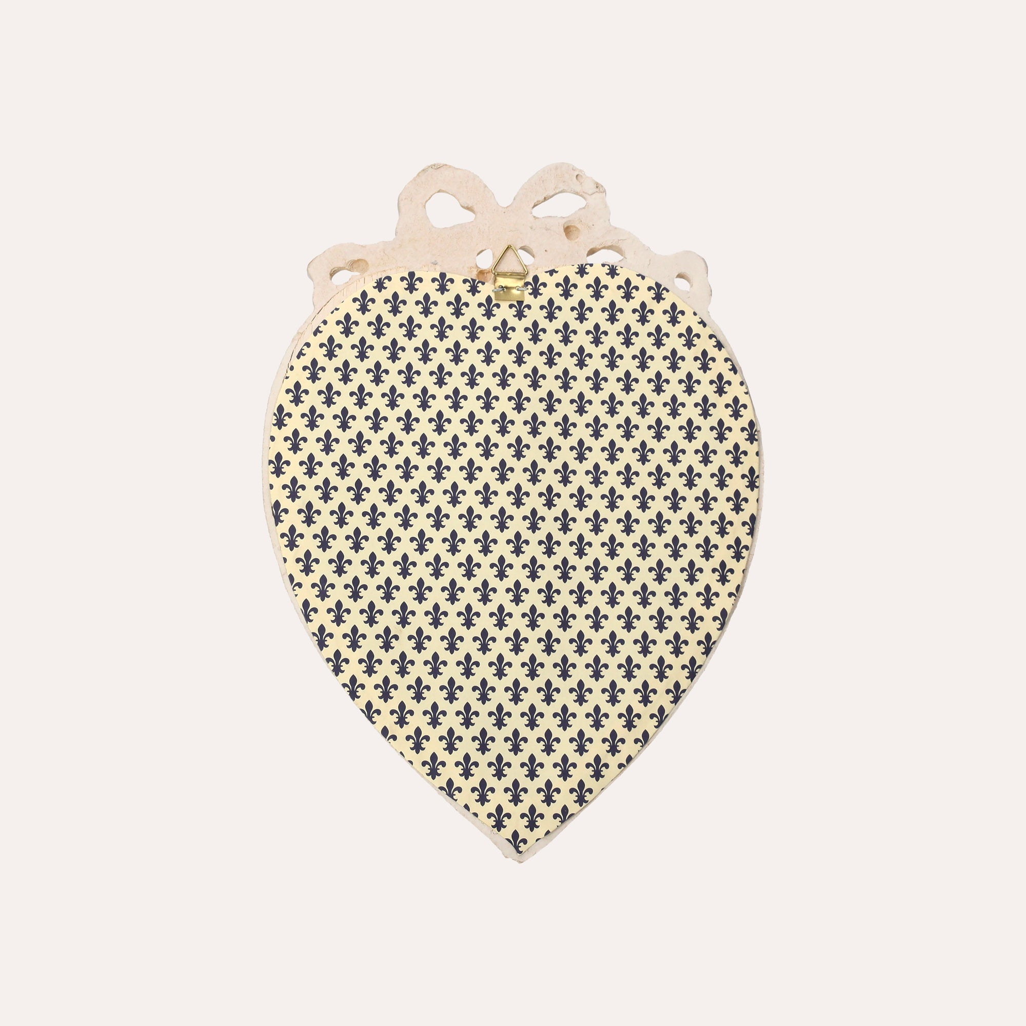 White Heart Frame with Mirror 