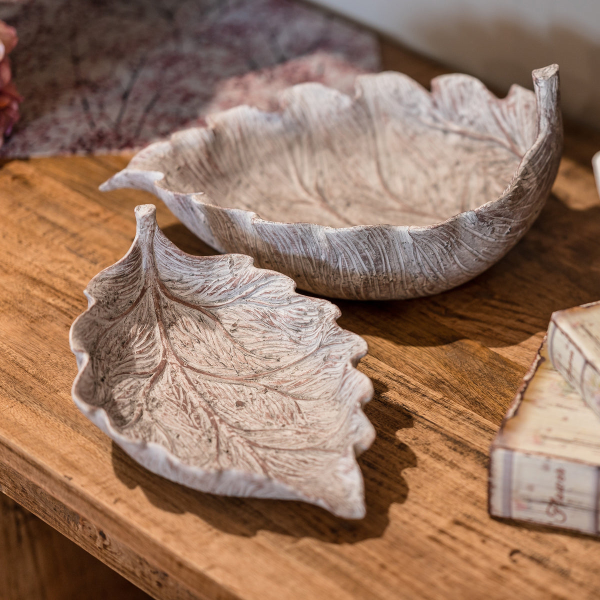 Large Resin Decorative Leaf Pocket Tray
