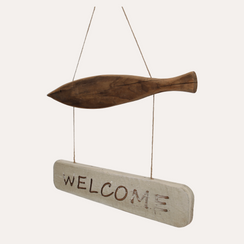 Pesce “Welcome” in legno intagliato da appendere 40×2×65H