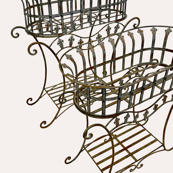 Coppia Fioriere in Ferro Verde Stile Old – Set 2 Pezzi (70x37x75 cm)