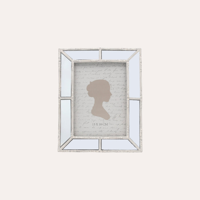 Porta Foto Cornice Decorativa con Inserti Specchiati e Finitura Bianca (21x16,5 cm)