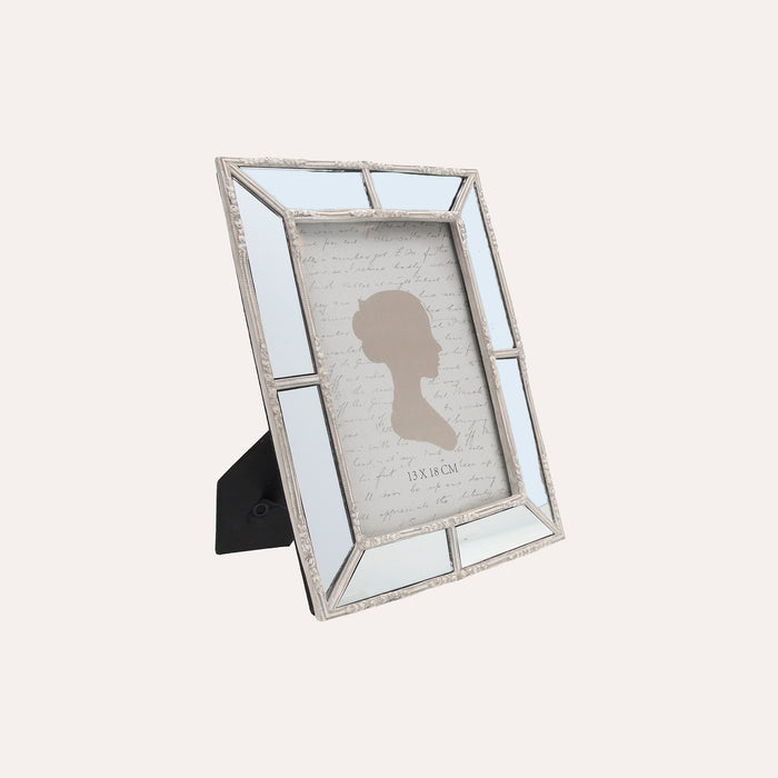 Porta Foto Cornice Decorativa con Inserti Specchiati e Finitura Bianca (21x16,5 cm)