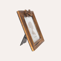 Porta Foto Grande Cornice Decorativa con Fiocco Dorato (24x19cm)