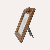 Porta Foto Grande Cornice Decorativa con Fiocco Dorato (24x19cm)