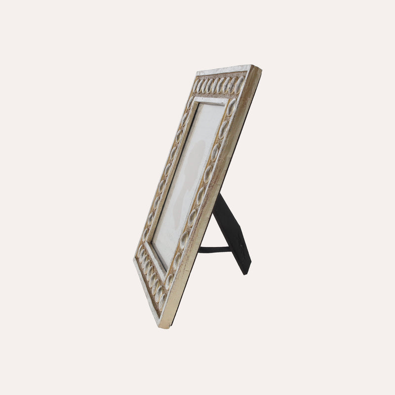 Porta Foto Grande Cornice Decorativa con Borchie in Argento (24x19cm)