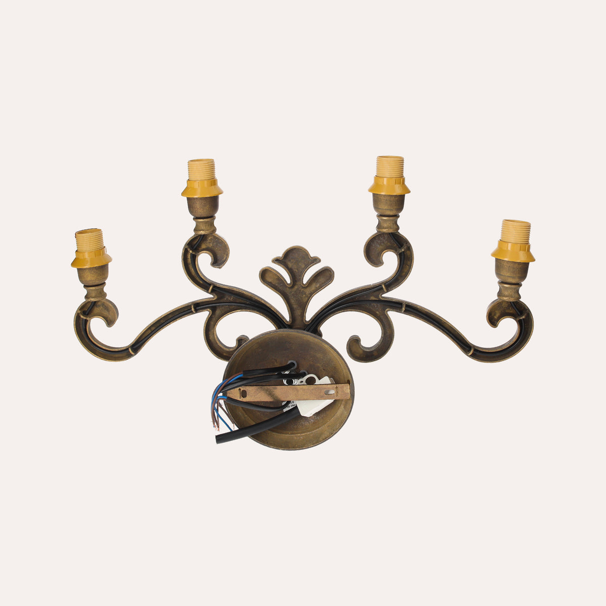 Applique In Ottone A Quattro Luci, Elegante Illuminazione Con Ventoline Verdi