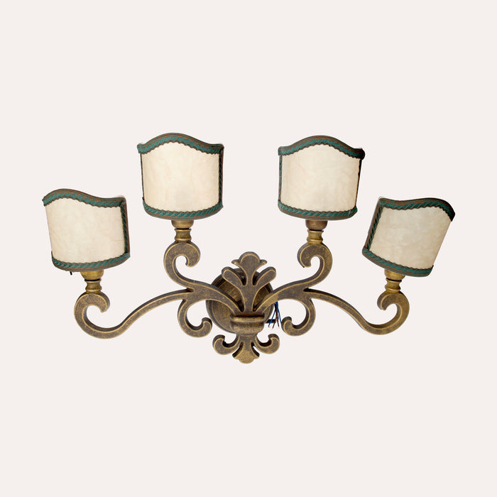 Applique In Ottone A Quattro Luci, Elegante Illuminazione Con Ventoline Verdi