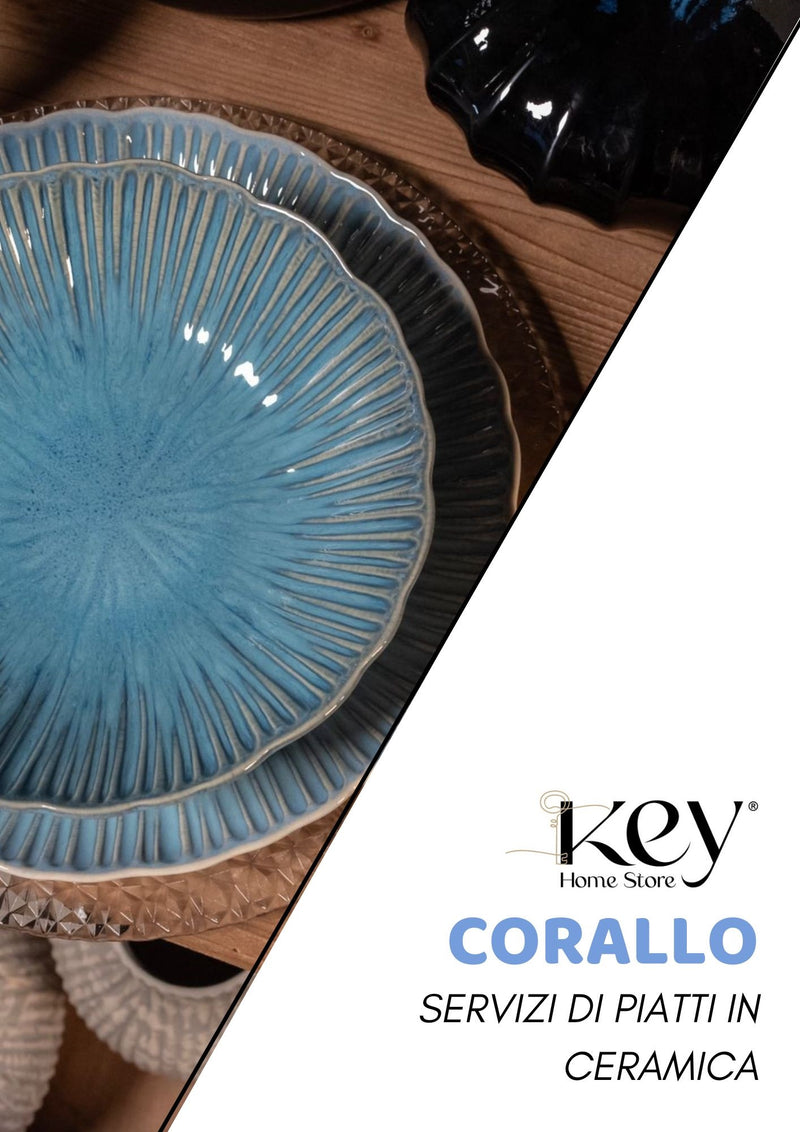 Servizio di 12 Piatti in Ceramica Azzurra con Motivi a Corallo