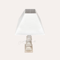 Lampada da Tavolo Quadrata con Paralume – Design Moderno per Soggiorno e Camera da Letto