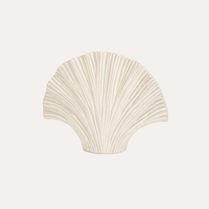 Vaso Conchiglia Piccolo in Ceramica Bianco Madreperlato H.19x26x8 cm