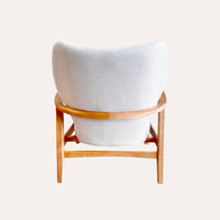Poltrona Nordica Beige in Tessuto con Struttura in Legno